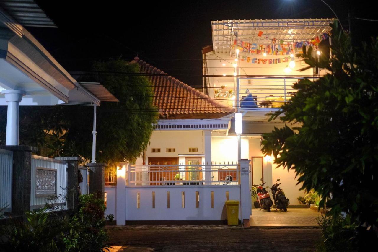 ROOM Hostel Near Ijen Banyuwangi  Exterior foto